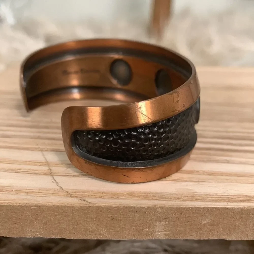 Vintage Copper Cuff Bracelet Marked Solid Copper‎